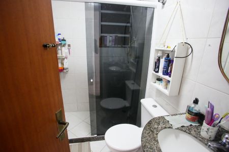 Casa de condomínio à venda com 87m², 3 quartos e 2 vagasBanheiro da Suíte