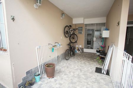 Casa de condomínio à venda com 87m², 3 quartos e 2 vagasGaragem