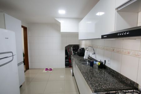 Casa de condomínio à venda com 87m², 3 quartos e 2 vagasCozinha