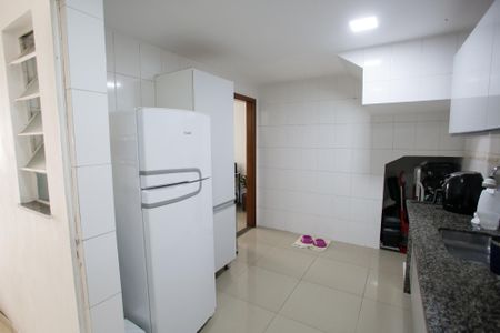 Casa de condomínio à venda com 87m², 3 quartos e 2 vagasCozinha