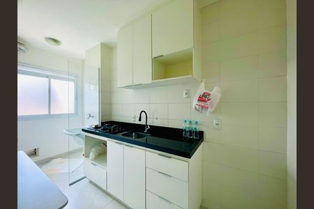 Cozinha de apartamento à venda com 2 quartos, 46m² em Jardim Flor da Montanha, Guarulhos
