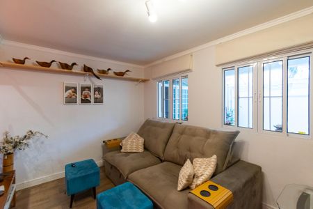 Casa para alugar com 250m², 3 quartos e 2 vagas Casa para alugar com 250m², 3 quartos e 2 vagasSala