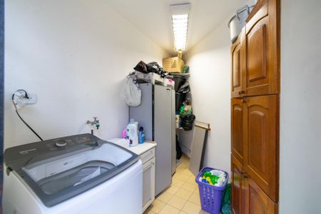 Casa para alugar com 250m², 3 quartos e 2 vagas Casa para alugar com 250m², 3 quartos e 2 vagasÁrea de Serviço