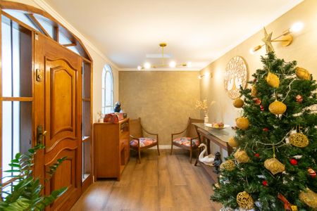 Casa para alugar com 250m², 3 quartos e 2 vagas Casa para alugar com 250m², 3 quartos e 2 vagasSala