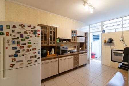 Casa para alugar com 250m², 3 quartos e 2 vagas Casa para alugar com 250m², 3 quartos e 2 vagasCozinha