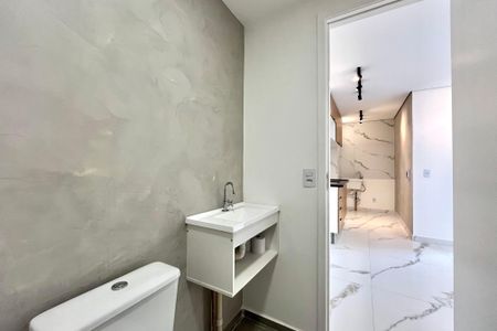 Apartamento para alugar com 34m², 2 quartos e sem vagaBanheiro