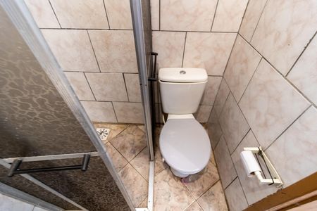 Casa para alugar com 110m², 2 quartos e 1 vaga Casa para alugar com 110m², 2 quartos e 1 vagaBanheiro