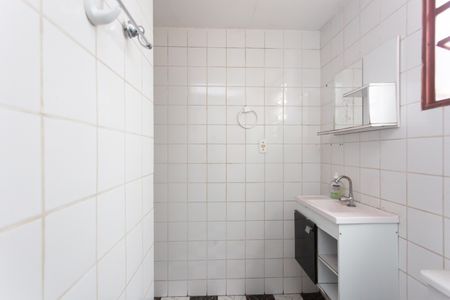 Apartamento à venda com 1m², 2 quartos e 1 vaga Apartamento à venda com 1m², 2 quartos e 1 vagaBanheiro