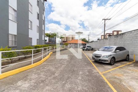 Apartamento à venda com 1m², 2 quartos e 1 vaga Apartamento à venda com 1m², 2 quartos e 1 vagaEstacionamento