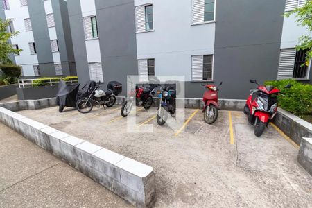 Apartamento à venda com 1m², 2 quartos e 1 vaga Apartamento à venda com 1m², 2 quartos e 1 vagaÁrea comum - Estacionamento