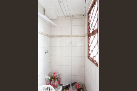 Apartamento à venda com 1m², 2 quartos e 1 vaga Apartamento à venda com 1m², 2 quartos e 1 vagaÁrea de Serviço