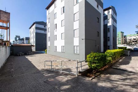 Apartamento à venda com 1m², 2 quartos e 1 vaga Apartamento à venda com 1m², 2 quartos e 1 vagaÁrea comum