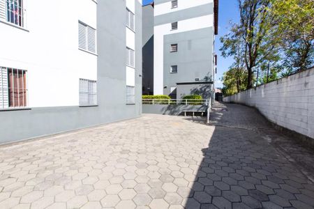 Apartamento à venda com 1m², 2 quartos e 1 vaga Apartamento à venda com 1m², 2 quartos e 1 vagaÁrea comum