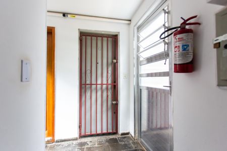 Apartamento à venda com 1m², 2 quartos e 1 vaga Apartamento à venda com 1m², 2 quartos e 1 vagaEntrada