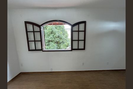 Sala de casa à venda com 2 quartos, 120m² em Piedade, Rio de Janeiro