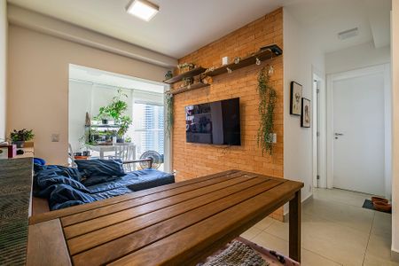 Sala de apartamento à venda com 2 quartos, 68m² em Sumaré, São Paulo
