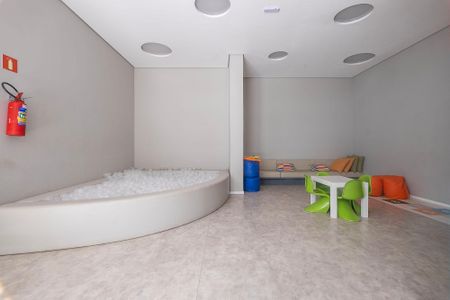 Apartamento à venda com 68m², 2 quartos e 1 vaga Apartamento à venda com 68m², 2 quartos e 1 vagaBrinquedoteca