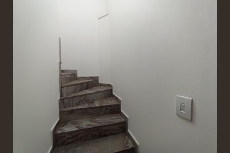 Casa para alugar com 185m², 4 quartos e 2 vagas