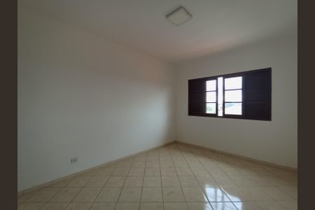 Casa para alugar com 185m², 4 quartos e 2 vagas