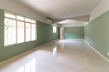 Sala de casa para alugar com 3 quartos, 130m² em Vila Anastácio, São Paulo