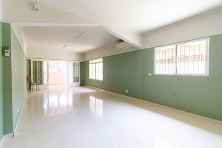 Sala de casa para alugar com 3 quartos, 130m² em Vila Anastácio, São Paulo