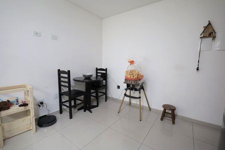 Cozinha de apartamento para alugar com 2 quartos, 47m² em Vila Curuçá, Santo André