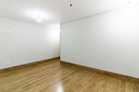 Casa à venda com 259m², 3 quartos e 5 vagasSuíte 2