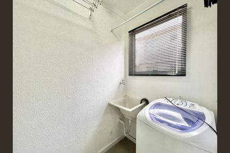 Apartamento à venda com 55m², 2 quartos e 1 vaga Apartamento à venda com 55m², 2 quartos e 1 vagaÁrea de Serviço