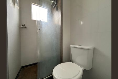 Apartamento à venda com 55m², 2 quartos e 1 vaga Apartamento à venda com 55m², 2 quartos e 1 vagaBanheiro