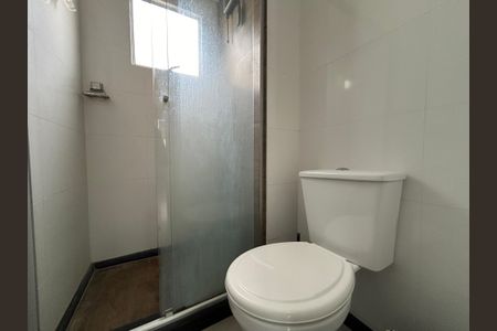 Apartamento à venda com 55m², 2 quartos e 1 vaga Apartamento à venda com 55m², 2 quartos e 1 vagaBanheiro