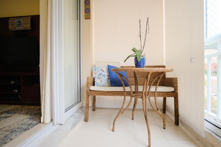 Apartamento à venda com 93m², 3 quartos e 2 vagasVaranda