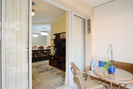 Apartamento à venda com 93m², 3 quartos e 2 vagasVaranda