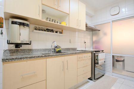 Apartamento à venda com 93m², 3 quartos e 2 vagasCozinha
