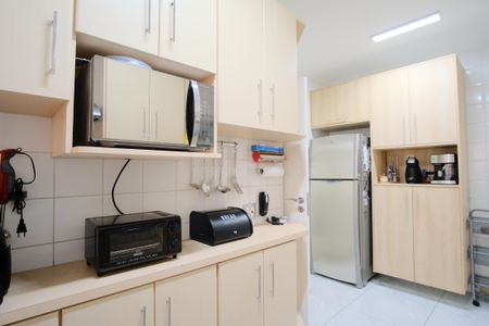 Apartamento à venda com 93m², 3 quartos e 2 vagasCozinha