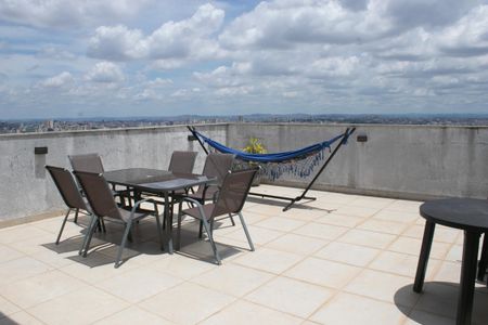 Apartamento à venda com 132m², 2 quartos e 2 vagas Apartamento à venda com 132m², 2 quartos e 2 vagasCobertura