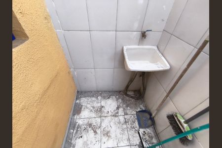 Casa para alugar com 73m², 2 quartos e 1 vagaÁrea de Serviço