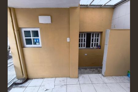 Casa para alugar com 73m², 2 quartos e 1 vagaÁrea de Serviço