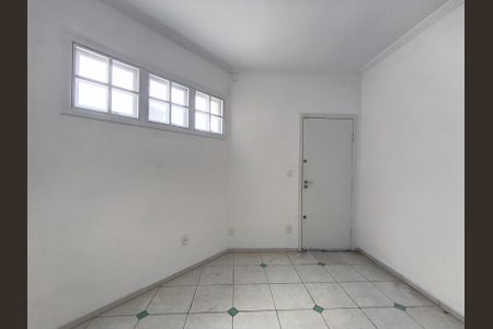 Casa para alugar com 73m², 2 quartos e 1 vagaSala