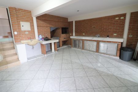 Casa à venda com 145m², 2 quartos e 1 vagaÁrea de Serviço