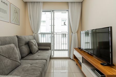 Sala de apartamento para alugar com 2 quartos, 43m² em Santo Amaro, São Paulo