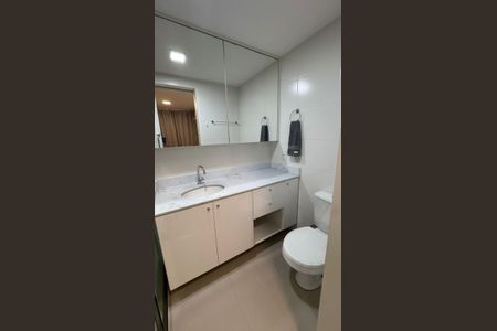Apartamento à venda com 69m², 2 quartos e 1 vagaBanheiro 2