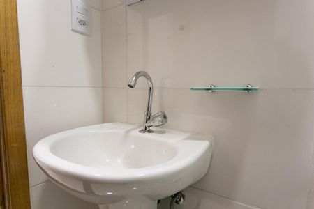 Apartamento para alugar com 39m², 2 quartos e sem vaga Apartamento para alugar com 39m², 2 quartos e sem vagaBanheiro