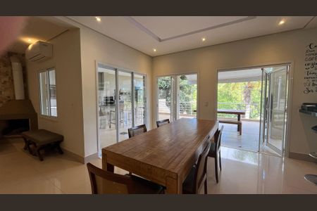 Casa de condomínio para alugar com 350m², 4 quartos e 4 vagasSala de Jantar