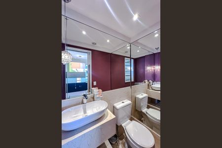 Apartamento à venda com 116m², 3 quartos e 2 vagas Apartamento à venda com 116m², 3 quartos e 2 vagasLavabo