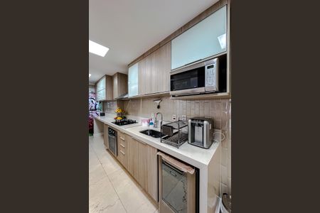 Apartamento à venda com 116m², 3 quartos e 2 vagas Apartamento à venda com 116m², 3 quartos e 2 vagasCozinha