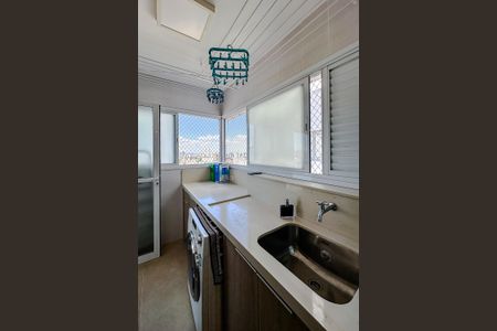 Apartamento à venda com 116m², 3 quartos e 2 vagas Apartamento à venda com 116m², 3 quartos e 2 vagasÁrea de Serviço