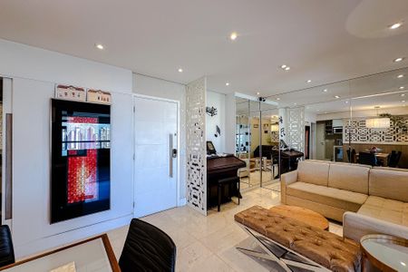 Apartamento à venda com 116m², 3 quartos e 2 vagas Apartamento à venda com 116m², 3 quartos e 2 vagasSala