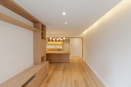 Apartamento à venda com 77m², 2 quartos e 1 vaga Apartamento à venda com 77m², 2 quartos e 1 vagaSala