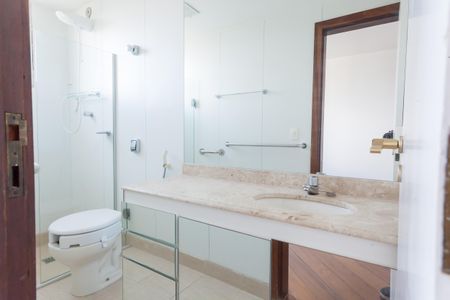 Apartamento à venda com 147m², 4 quartos e 2 vagasbanheiro suite 