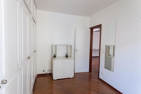 Apartamento à venda com 147m², 4 quartos e 2 vagasquarto 3